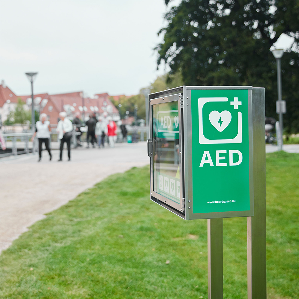 Outdoorständer für Edelstahl AED-Schrank HeartGuard Protect Outdoor Outdoorständer für Edelstahl AED-Schrank HeartGuard Protect Outdoor