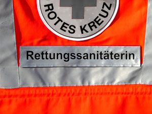 Rückenschild Rettungssanitäterin in silber